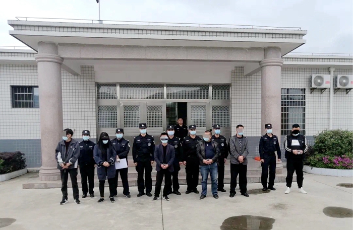 6名被执行人被司法拘留.jpg
